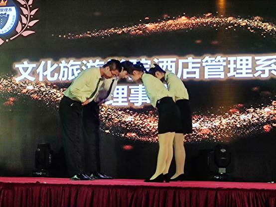 说明: E:\20年工作\12月工作\班级梦想秀\班级梦想秀活动照片\微信图片_20201207202421.png